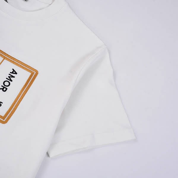 希少 フェンディ 偽物 バッグ バグズ 半袖Tシャツ few26931